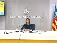 Mónica Gil garantiza que habrá tapiz de la Virgen tras replantear su contratación por la "herencia recibida" del Rialto