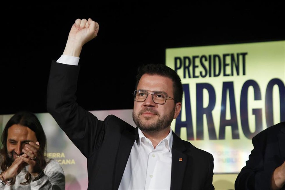 El presidente de la Generalitat y candidato de ERC a la reelección, Pere Aragons, durante el mitin de ERC, en el Centre Cultural Bellvitge-Gornal, a 27 de abril de 2024, en L'Hospitalet de Llobregat, Barcelona, Catalunya (España).