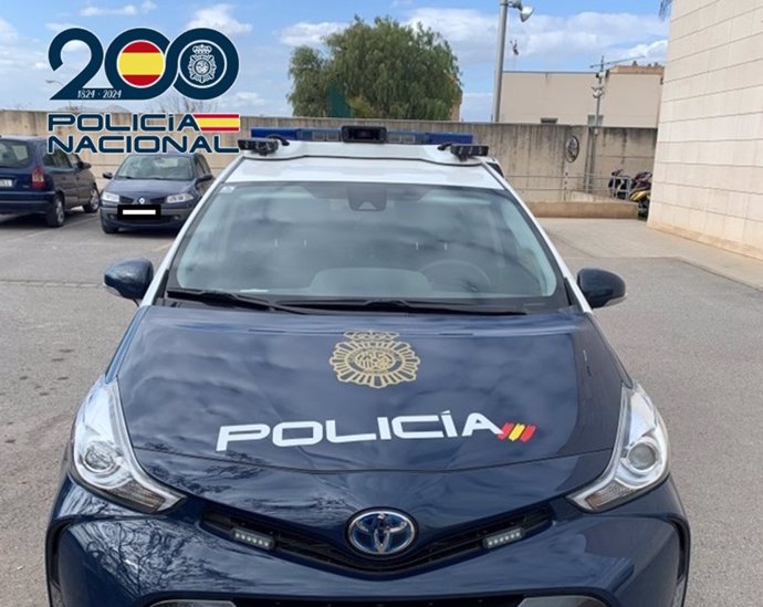 Vehículo de la Policía Nacional de Granada.