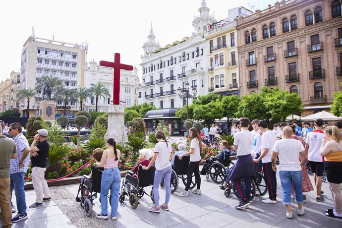 Archivo - Fiesta de las Cruces de Mayo en Córdoba, en una imagen de archivo.