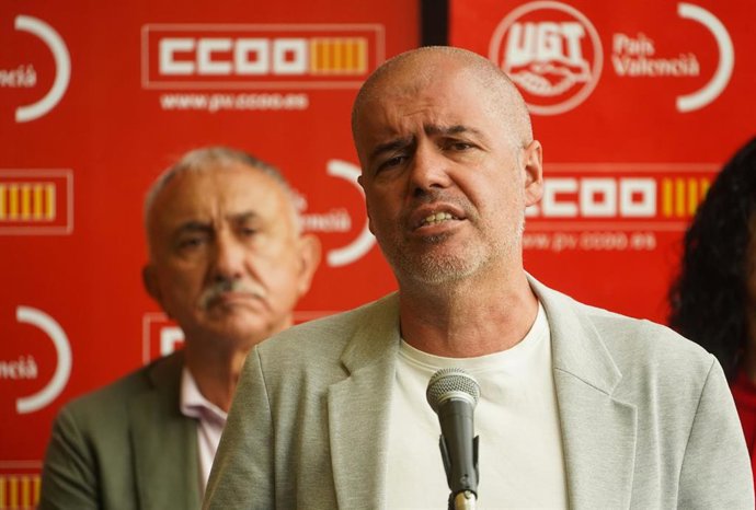 Archivo - El secretario general de CCOO, Unai Sordo, atiende a los medios con motivo de la #AvançarEnDrets-Asamblea conjunta UGT-CCOO, en La Rambleta, a 13 de julio de 2023, en Valencia, Comunidad de Valencia (España). 