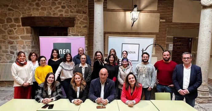 Curso de habilidades comunicativas organizados por la Diputación de Segovia en colaboración con la UNED.