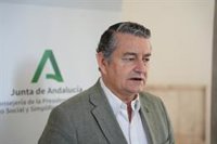 Sanz ve como un "aliciente" la "confianza" que los andaluces siguen depositando en Gobierno de Moreno, según el Centra