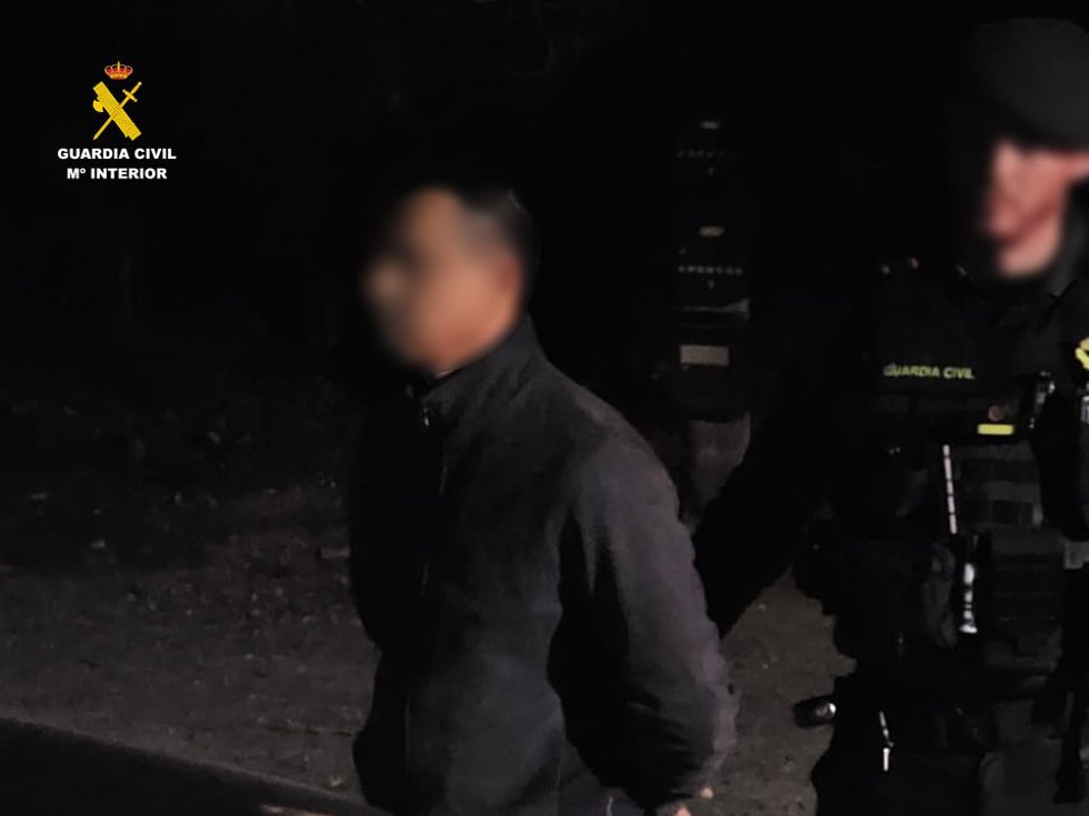 Detenido un varón buscado en Hungría por falsificar documentos al conducir un coche robado en Altea