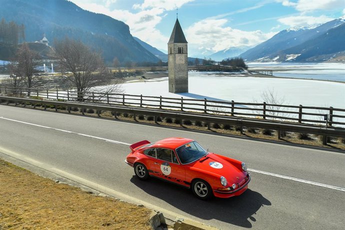 Resia lake, Porsche 911 RS, year 1973