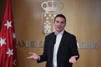 Lobato (PSOE-M) cree que la decisión de Sánchez "abre una nueva etapa" y pide enfocarla en "diálogo y transparencia"