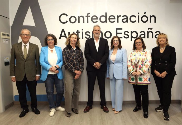 Nuevos miembros de la Junta Directiva de la Confederación Autismo España.
