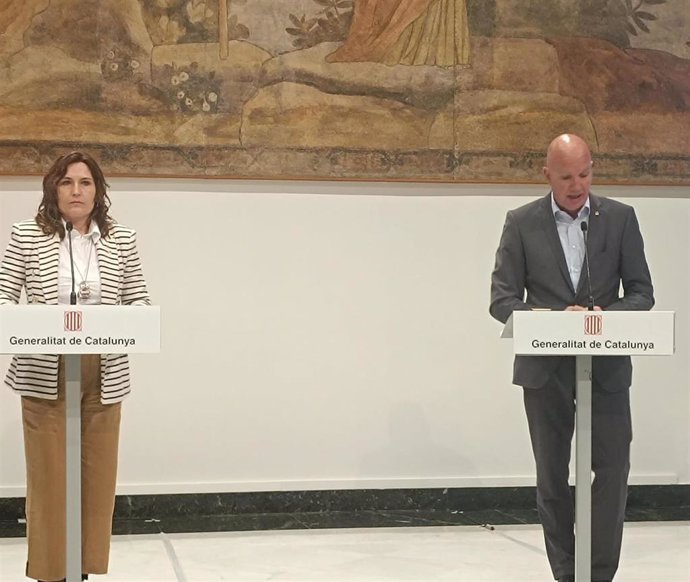 La vicepresidenta del Govern, Laura Vilagrà, y el conseller de Acción Climática, David Mascort.
