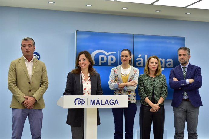 La presidenta del PP de Málaga, Patricia Navarro, en rueda de prensa