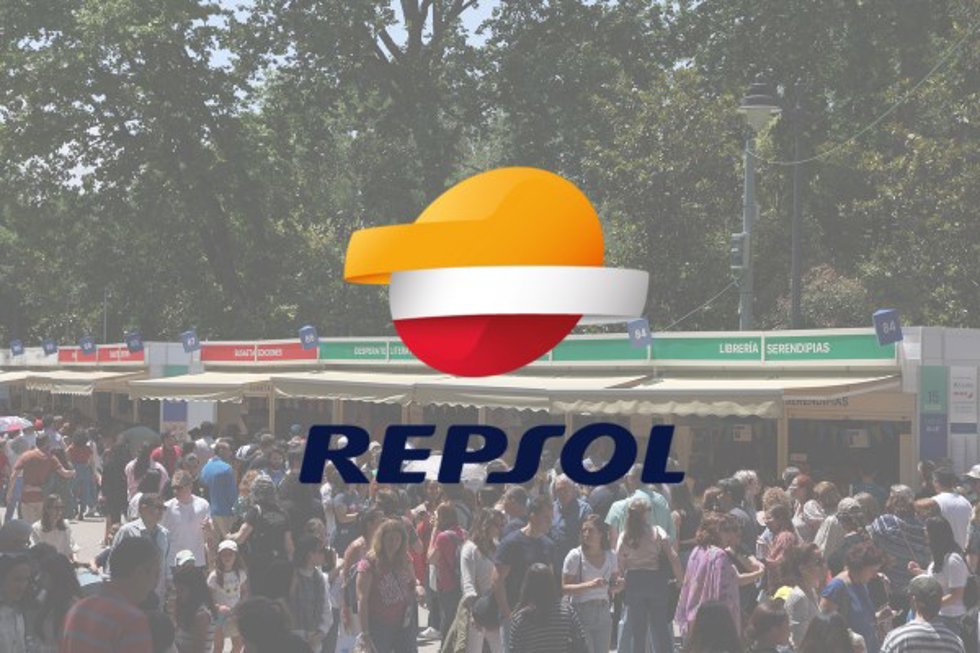 Archivo - La Feria del Libro de Madrid se une a Repsol para evitar la emisión de doce toneladas de CO2 con combustible renovable.