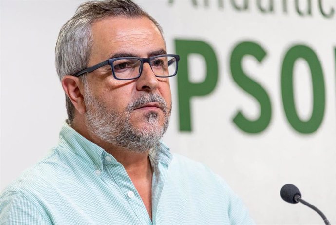 Archivo - El secretario general del PSOE de Almería, Juan Antonio Lorenzo. 