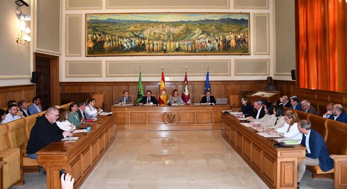 Pleno de la Diputación de Toledo.