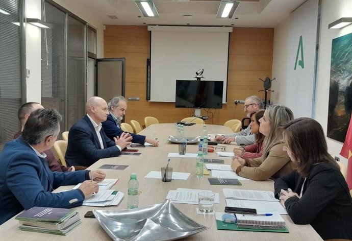 Reunión entre Diputación y Junta