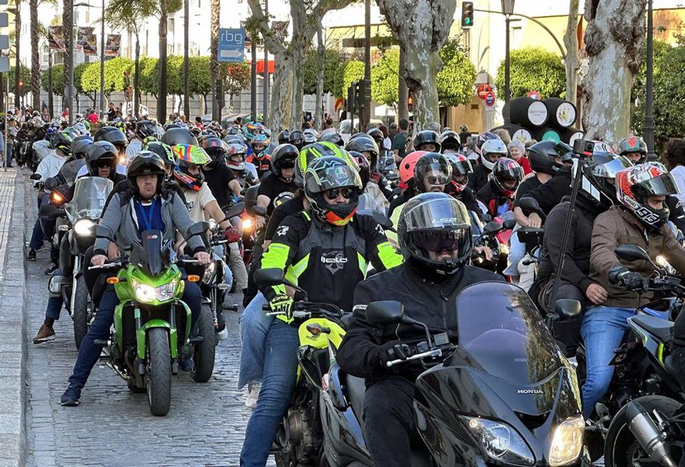 Caravana motera con motivo del Gran Premio de España en el circuito de Jerez. ARCHIVO.