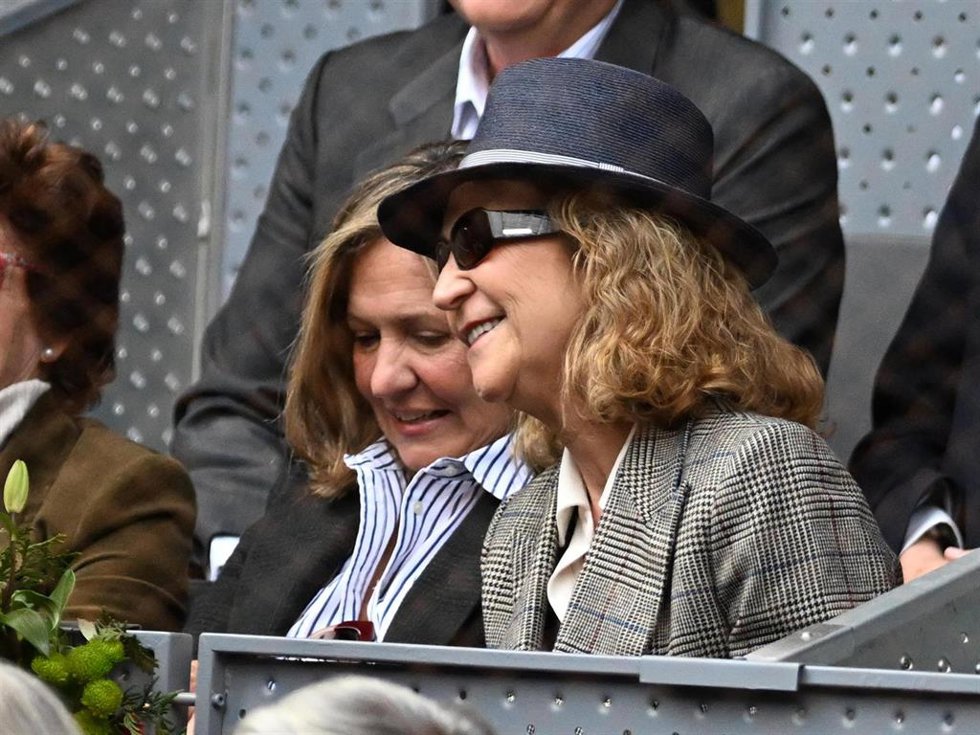 Xisca Perelló y la Infanta Elena durante el partido de Rafa Nadal, a 29 de abril de 2024, en Madrid (España).    FAMOSOS;TENIS;RAFA NADAL;FAMILIA;TELEVISIÓN    José Oliva / Europa Press    29/4/2024