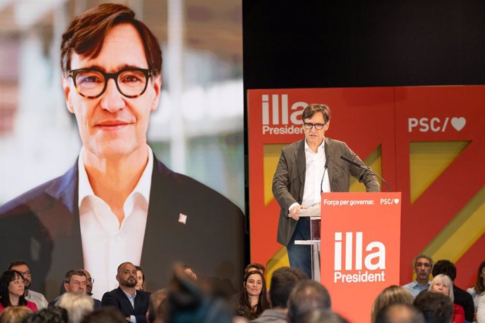 El candidat del PSC a les eleccions catalanes, Salvador Illa, intervé durant un acte de campanya electoral del PSC, a 26 d'abril de 2024, a Lleida, Catalunya (Espanya)