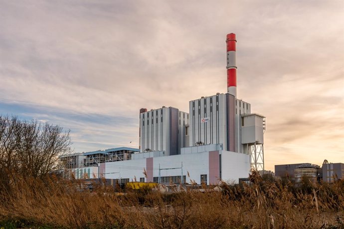 Archivo - December 27, 2022, Cordemais, Loire-Atlantique, France: General view of the coal-fired power plant of Cordemais (Loire-Atlantique). The coal-fired power station at Cordemais (Loire-Atlantique), which was due to close in 2022, has been relaunched