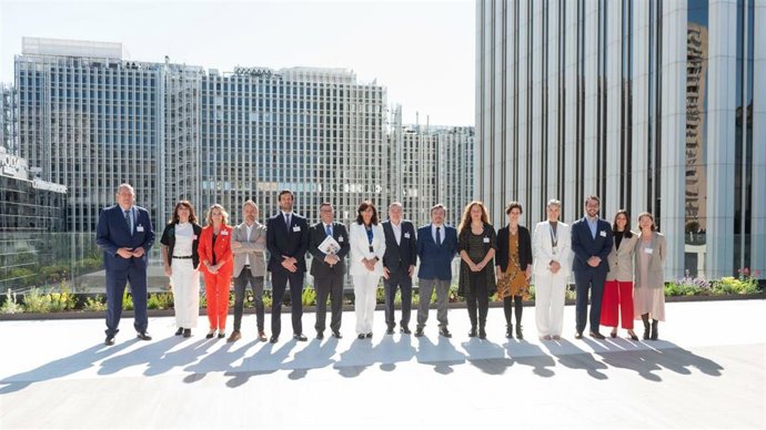 Foto institucional del 'Foro Empresarial sobre transición justa en el empleo verde y la transformación digital' organizado por Forética en el marco de la cuarta edición del proyecto 'Jobs 2030 - Futuro del Trabajo'.