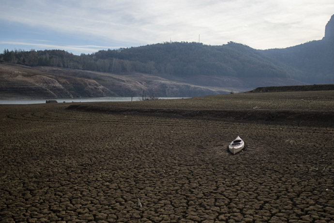 Archivo - Vista del pantano de Sau, a 22 de enero de 2024, en Barcelona, Catalunya (España). 