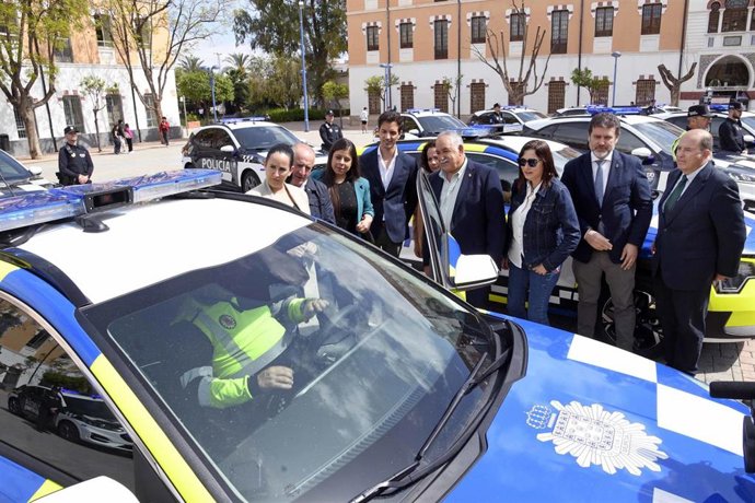 Presentación de los 25 nuevos vehículos a la flota de Policía Local para reforzar la seguridad