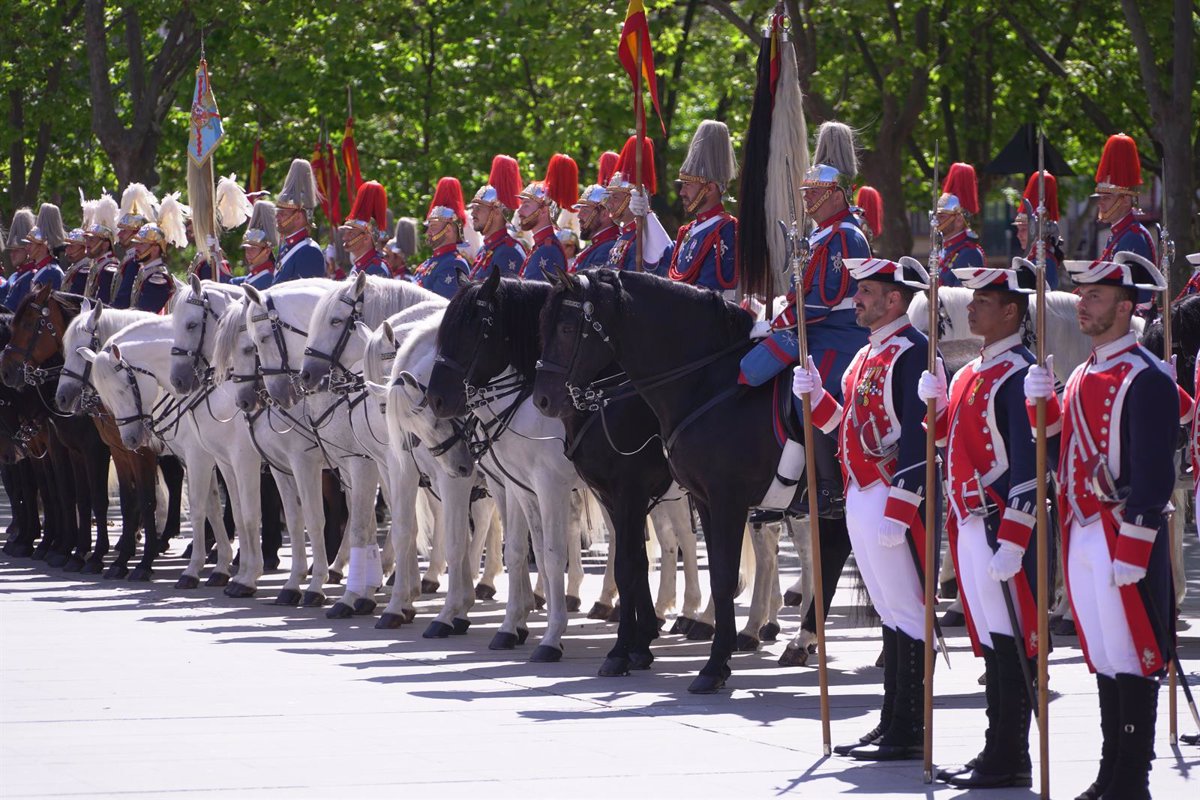 La Guardia Real realizará un pasacalles, una exhibición y una parada militar en Santander el 11 y 12 de mayo