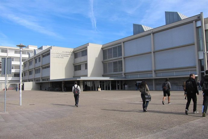 Archivo - Edificio Ada Byron del campus Río Ebro de la Universidad de Zaragoza
