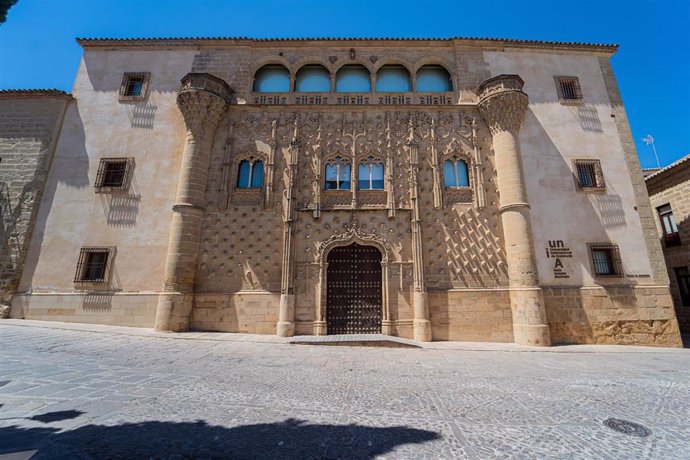 Archivo - Palacio de Jabalquinto, sede de la UNIA en Baeza.