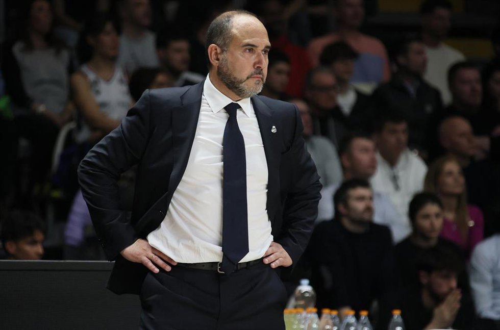 Archivo - Chus Mateo, entrenador del Real Madrid