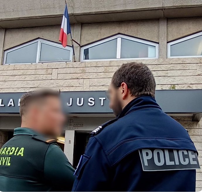 Detenidas tres personas de origen pakistaní por trasladar de forma ilegal a 18 migrantes de Portugal a Francia