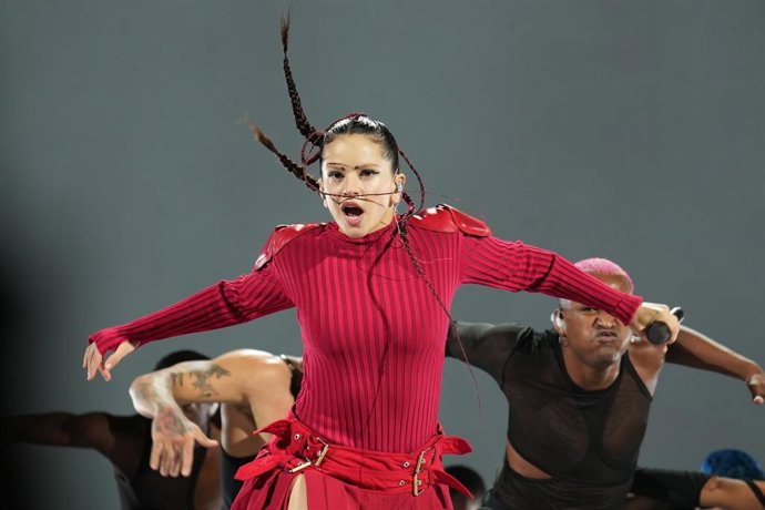 Archivo - La cantante Rosalía durante su concierto en el Barakaldo Bizkaia Arena Bec, a 27 de julio de 2022, en Barakaldo, Vizcaya, País Vasco (España)