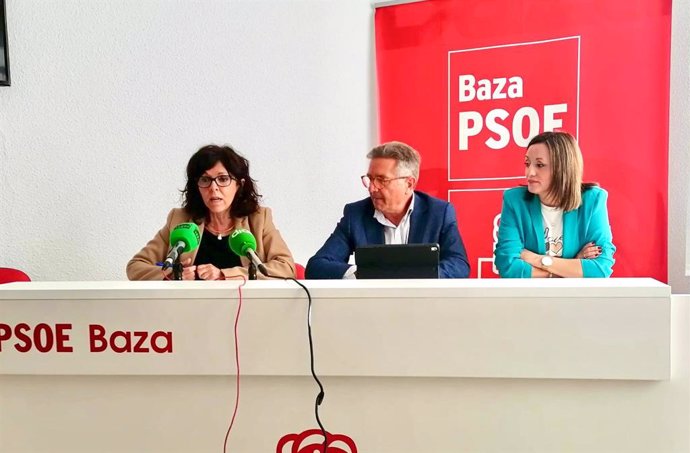 Rueda de prensa del PSOE en Baza