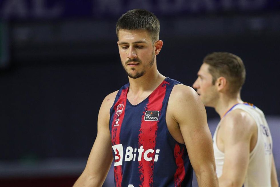 Archivo - Vanja Marinkovic, durante un partido del Baskonia.