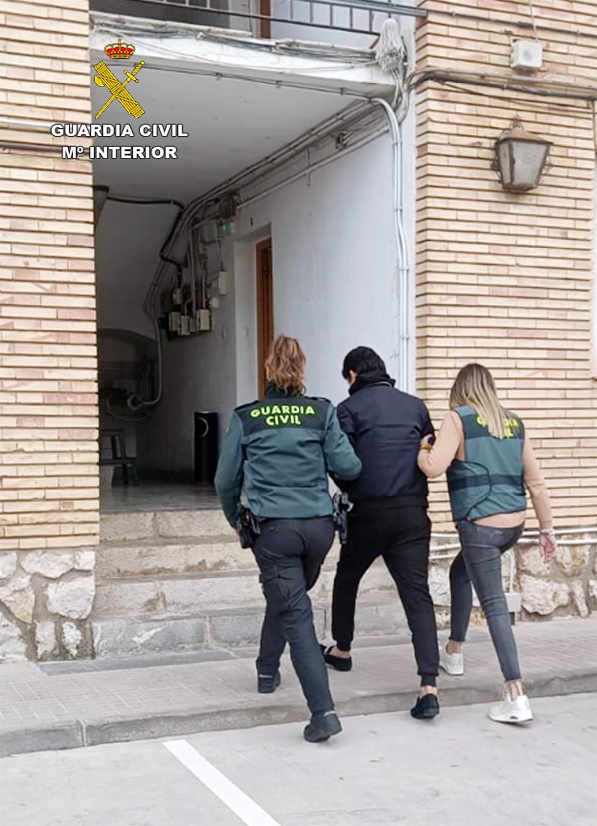 La Guardia Civil desmantela un entramado de ciberdelincuentes con la detención de 25 personas en toda España
