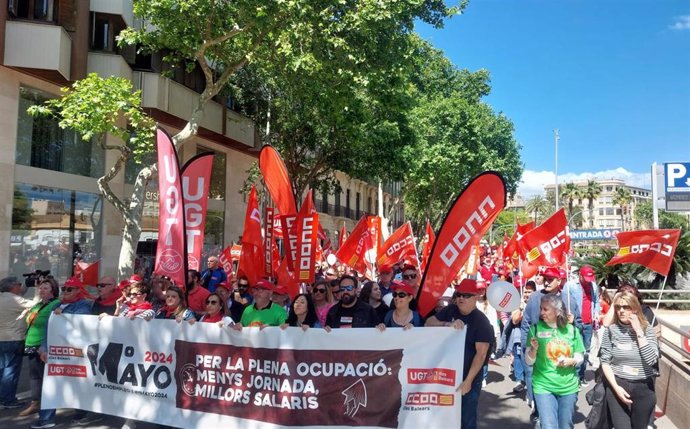 Cabecera de la manifestación de CCOO y UGT. 