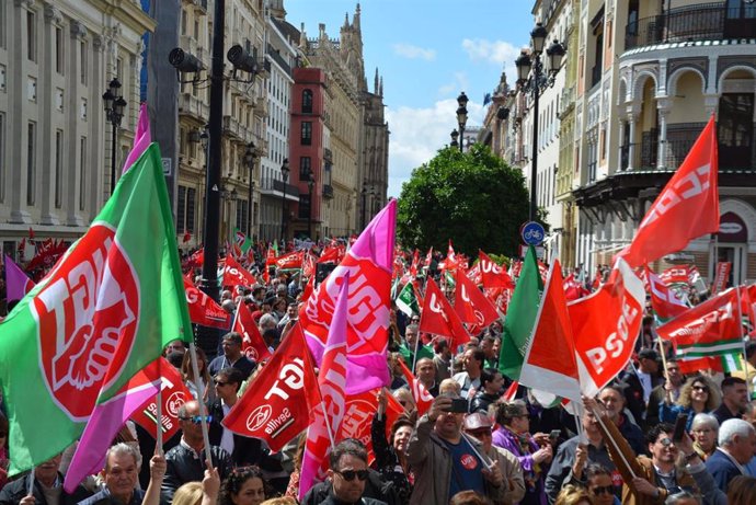 UGT y CCOO de Sevilla piden situar a trabajadores en el "centro de la agenda social y política"