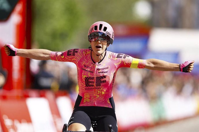 La ciclista Kristen Faulkner (EF Education-Cannondale) gana la cuarta etapa de La Vuelta Femenina 24 by Carrefour.Es, disputada entre Molina de Aragón y Zaragoza sobre 142,3 kilómetros