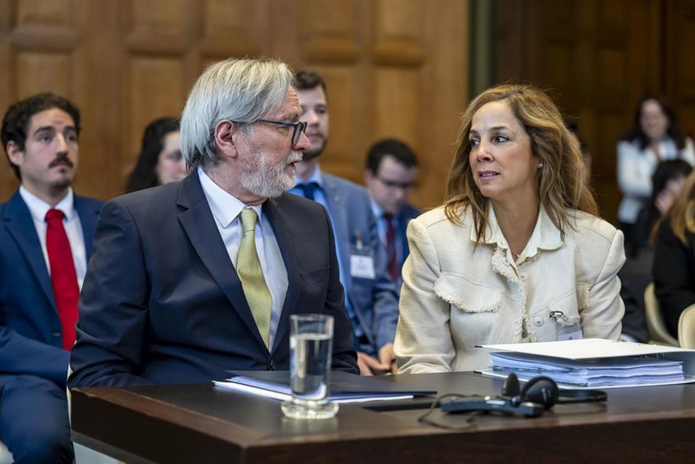 Delegación ecuatoriana ante la Corte Internacional de Justicia (CIJ)
