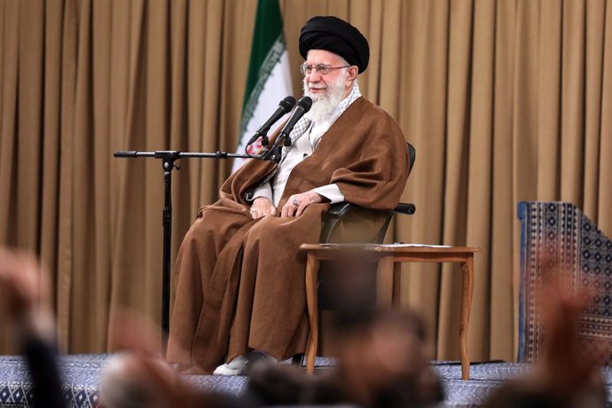 24 April 2024, Iran, Teheran: Iranian Supreme Leader Ayatollah Ali Khamenei speaks during a meeting with a group of workers in Tehran. Photo: -/Iranian Supreme Leader's Office via ZUMA Press Wire/dpa
