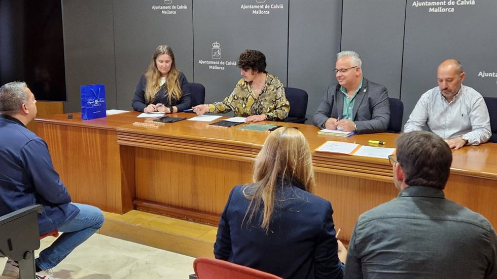 Momento del sorteo de las licencias de taxi temporales de Calvi.