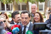 Moreno prevé un cambio "tranquilo" en su Gobierno por la salida de Crespo para trabajar por el campo andaluz en Bruselas