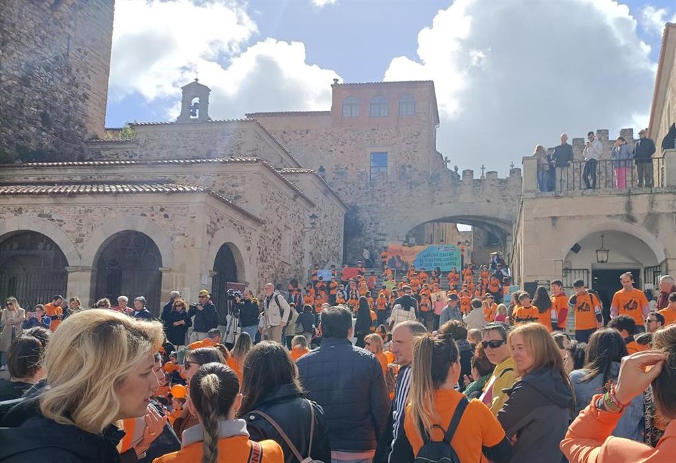 Marcha contra el acoso escolar en Cáceres
