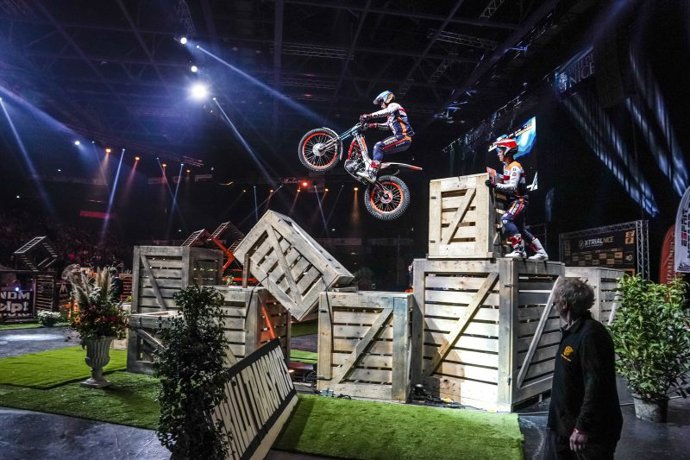 El piloto de trial Toni Bou (Repsol Honda Team) en el X-Trial de Niza, tercera prueba del Mundial de X-Trial 2024