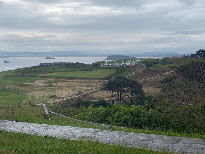 Vista panorámica de las obras del Parque 2020, en Mataleñas, Santander