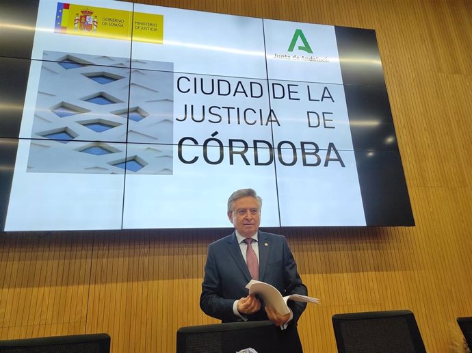 El presidente de la Audiencia Provincial de Córdoba, Francisco Sánchez Zamorano, presenta la 'Memoria Anual de Actividades y Funcionamiento del Tribunal Superior de Justicia de Andalucía, Ceuta y Melilla, año 2023', en relación con Córdoba.