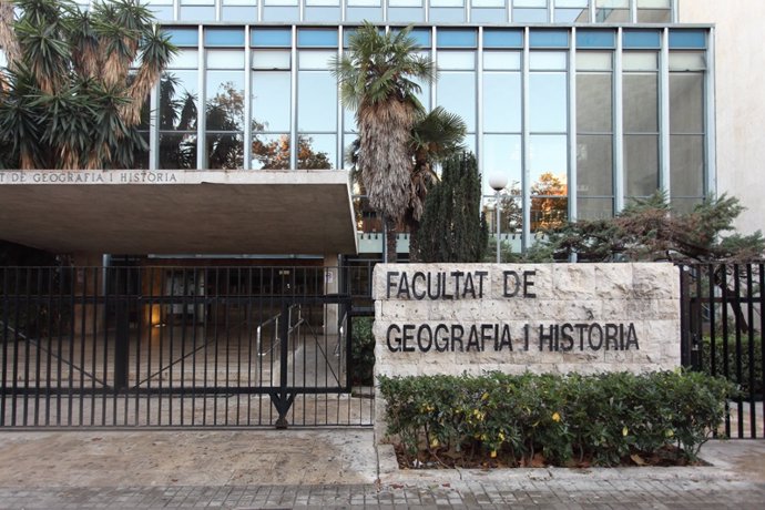 Archivo - Facultad de Historia de la UV