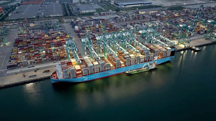 Maersk cierra el primer trimestre del año con un beneficio de 194 millones un 91% interanual menos.