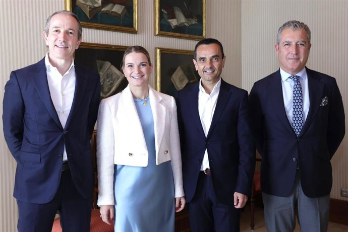 Prohens recibe en audiencia al consejero delegado de Trablisa, Alberto Bordoy.