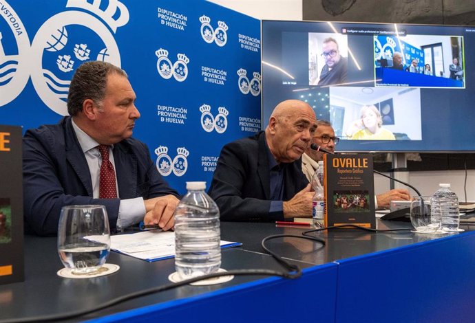 Presentación del libro 'Ovalle, reportero gráfico', una biografía del cámara más veterano de España