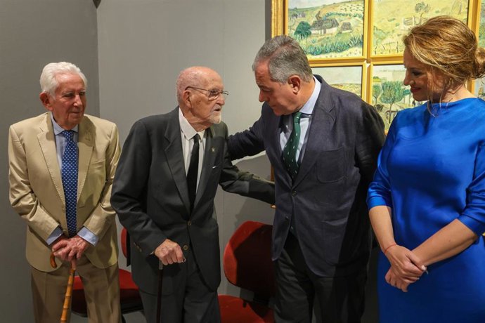 Apertura de la muestra José Luis Mauri. Pinturas, en el Ayuntamiento de Sevilla
