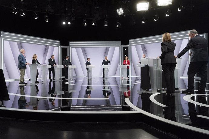 Los candidatos a las elecciones del 12M en el debate de RTVE